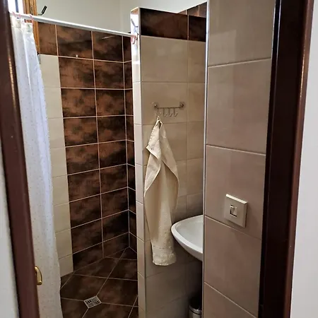 Apartament Romana *